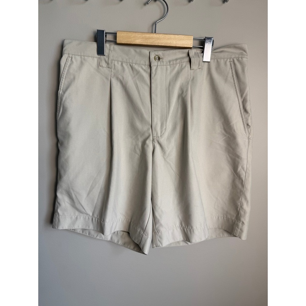 Columbia GRT Mens Hiking Shorts Beige Cream 36 Gorpcore Outdoor Utility Pleat